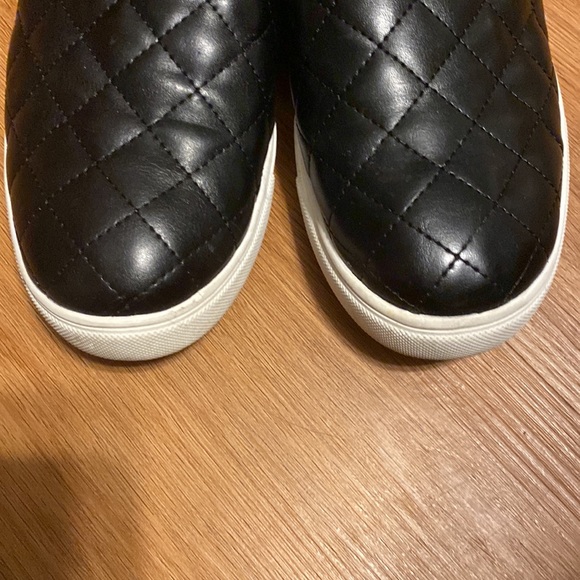 Mountain Sole slip-on shoes. Size 10 - Picture 2 of 4